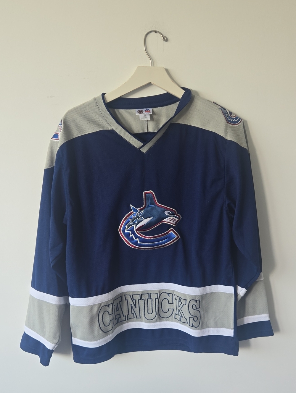 Vancouver Canucks Hockey Jersey